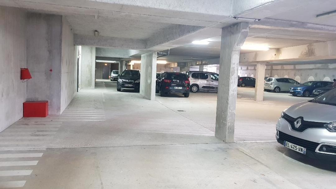 II Appart 2 Pieces, Neuf Rer D A 200M Parking Netflix Evry Courcouronnes Kültér fotó